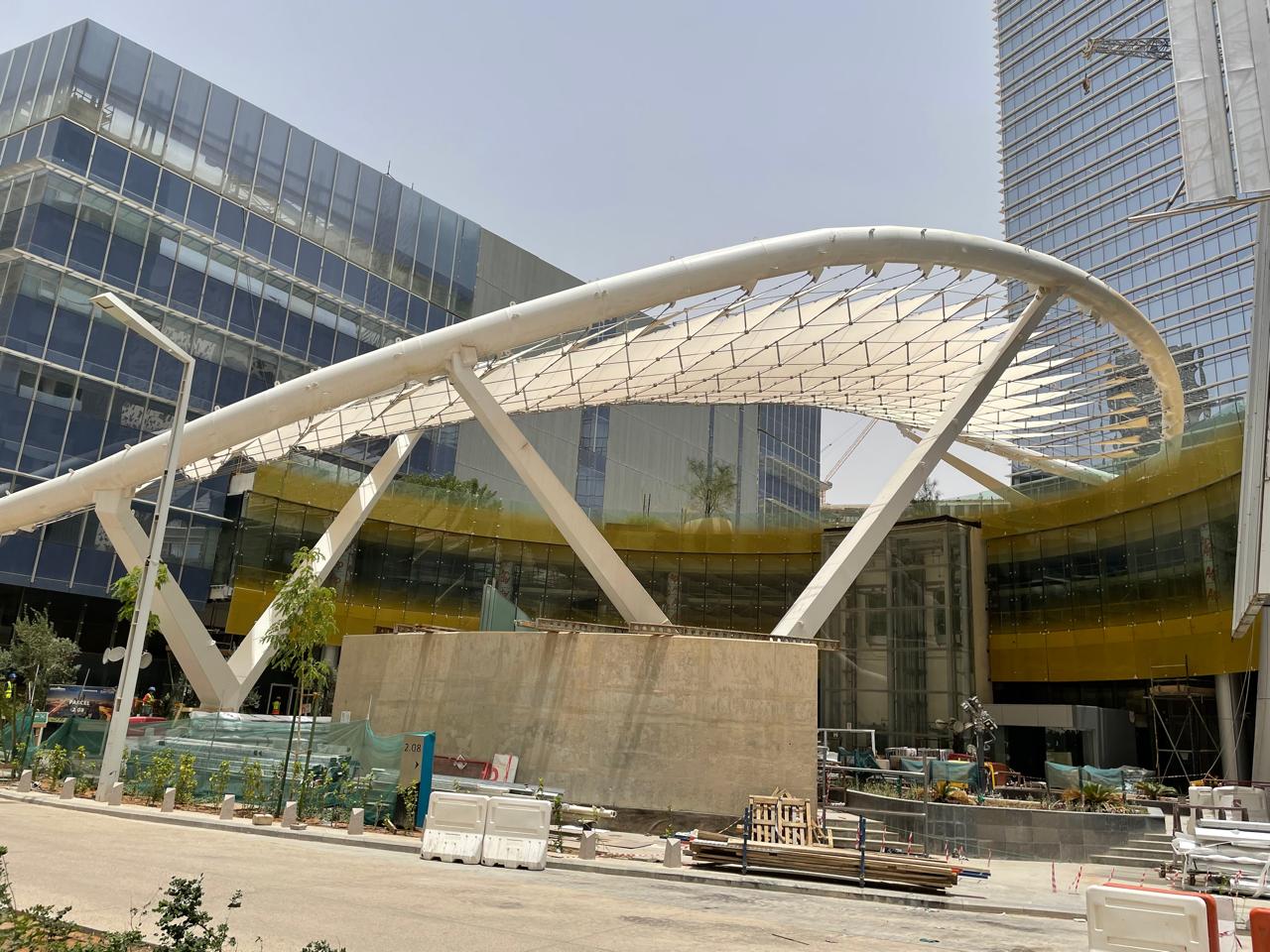 Read more about the article Canopies & Steel Structures